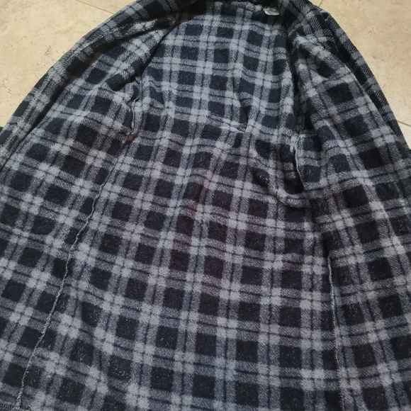 3/$30  Kids Robe! Fuzzy & Soft With Pockets! - Picture 6 of 11